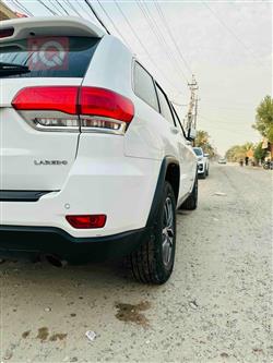 جیپ گراند شیرۆکی